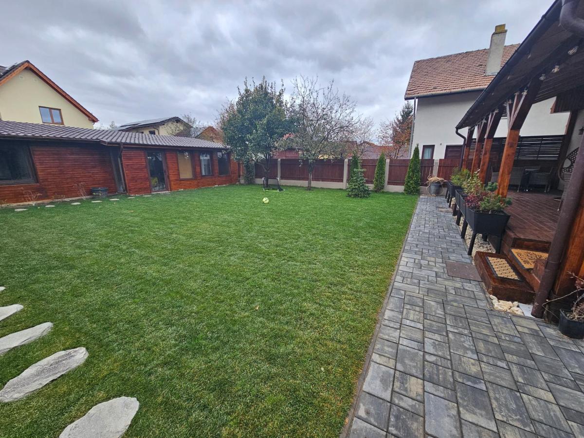 Arbor Inn Braşov Exteriör bild