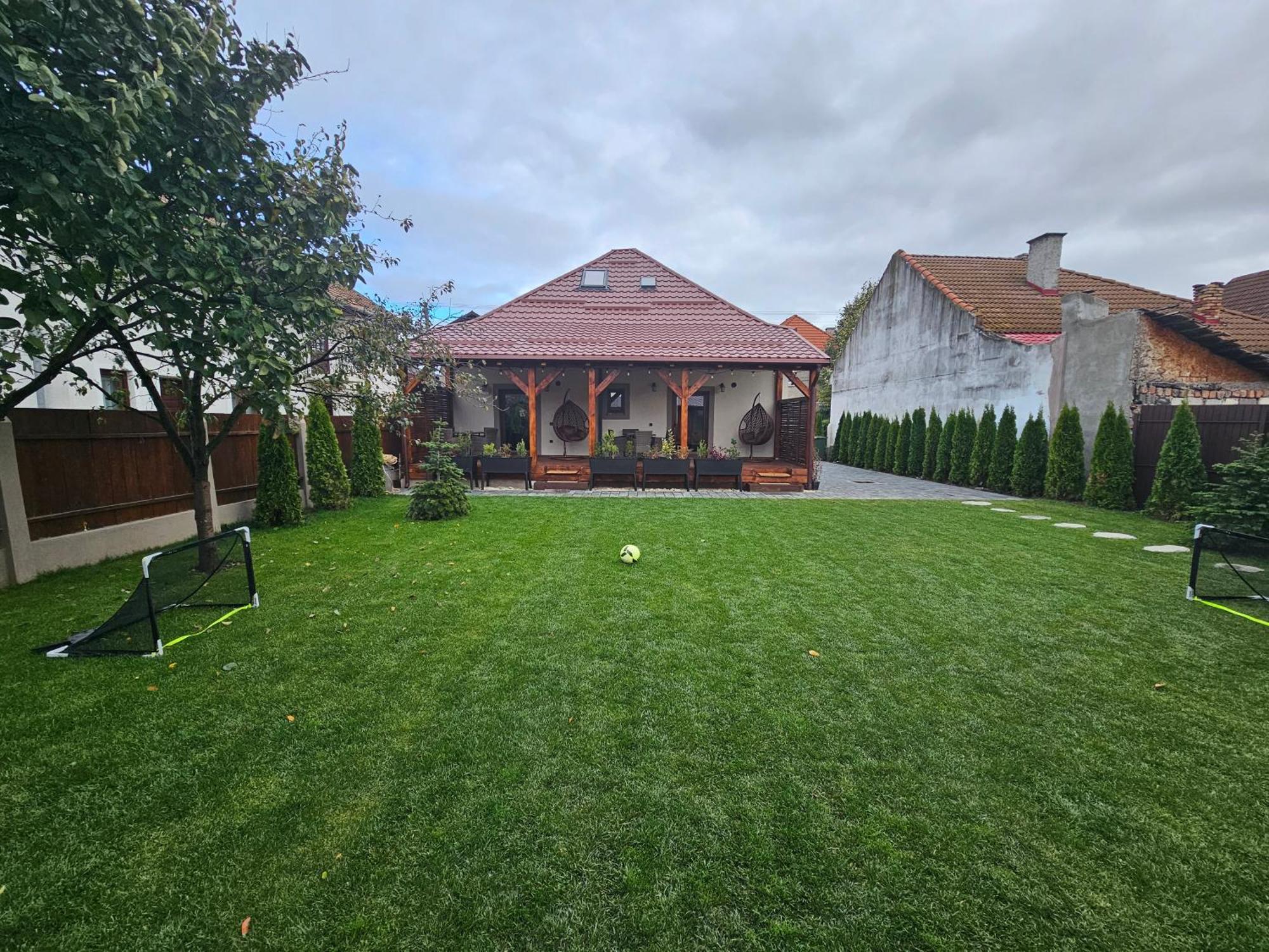 Arbor Inn Braşov Exteriör bild